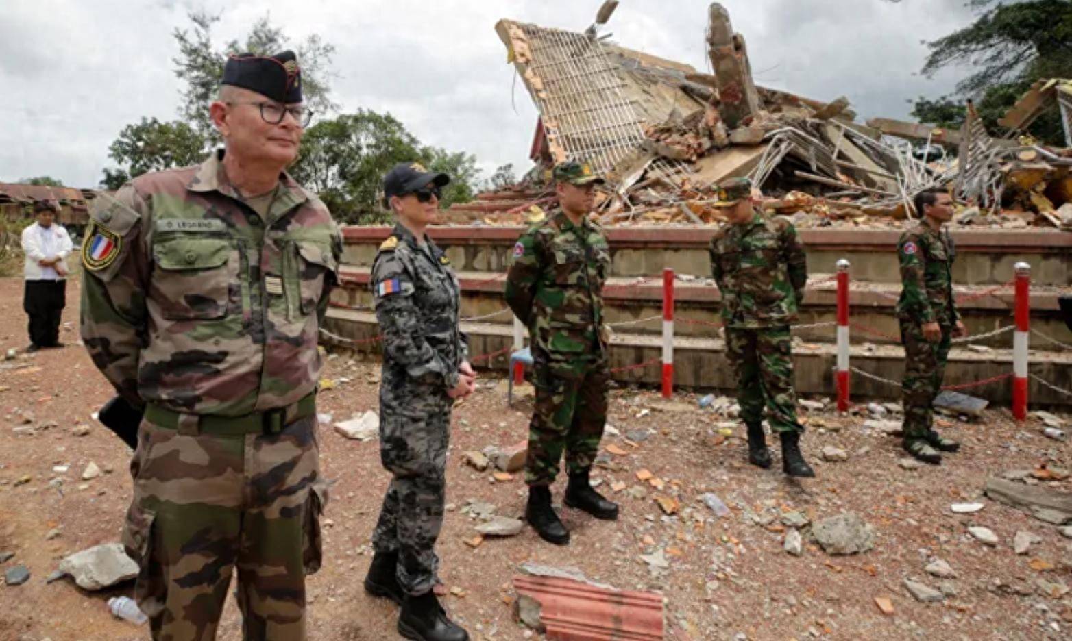 0万援助送到王毅当面对柬提出两个要求不朽情缘MG泰柬停火第二天中方200(图8)